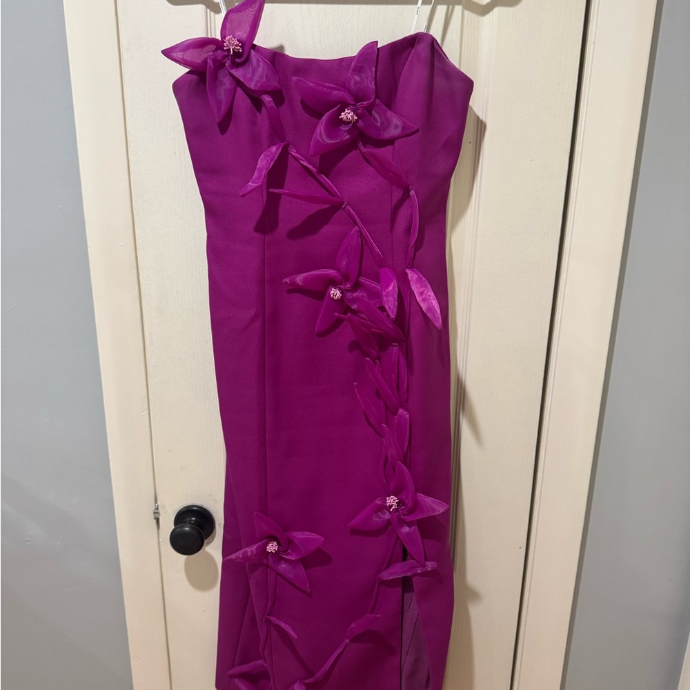 Elliatt Bethany Strapless Midi Dress with Floral Accents